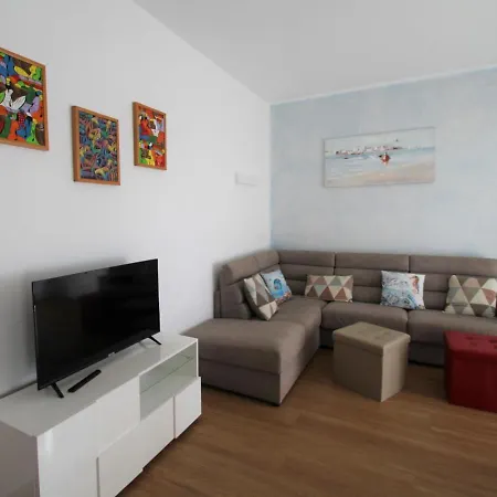 Apartamento Chiavarina By Interhome *